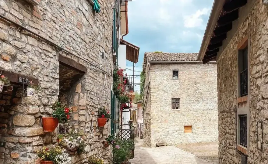 Borghi in provincia di Pavia - Itinerari e sapori dell'Oltrepò
