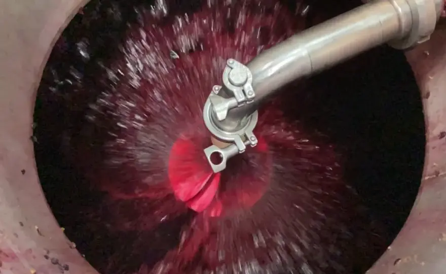 Rimontaggio del vino - La tecnica che cambia il tuo rosso