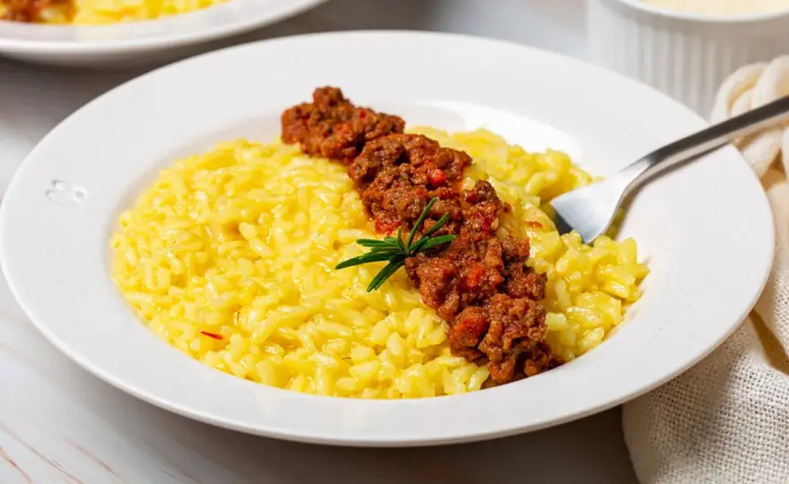 Risotto Salsiccia e Stracchino - Cremoso e Facile: la Ricetta