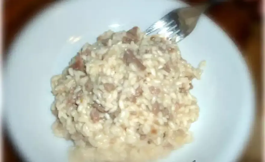 Risotto con pasta di salame - La ricetta cremosa che non ti aspetti